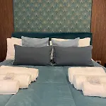 Domus Luigi Leone 2 3*