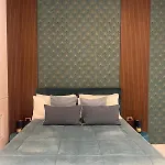 Domus Luigi Leone 2 Bed & Breakfast Napels