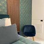Domus Luigi Leone 2 Bed & Breakfast Napels