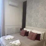 Bed & Breakfast Domus Luigi Leone 2 3*