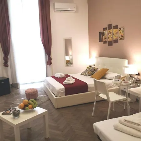 Oda ve Kahvaltı Domus Luigi Leone 2 3*