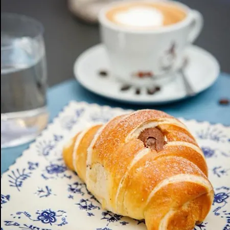 Domus Luigi Leone 2 B&B 3*