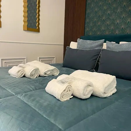Bed & Breakfast Domus Luigi Leone 2 3*