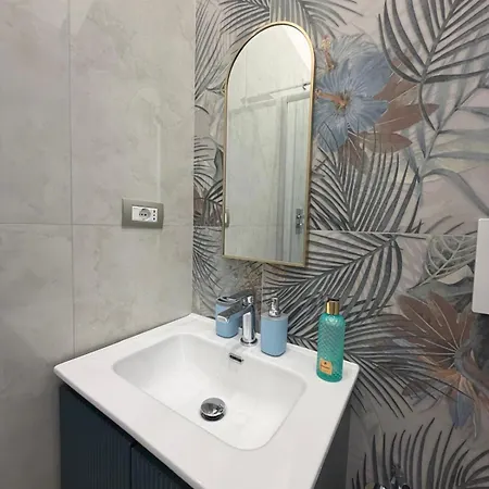 Domus Luigi Leone 2 3*