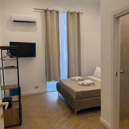 Panzió Domus Luigi Leone 2 Nápoly