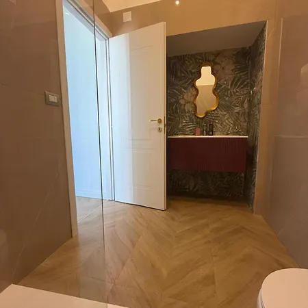 Domus Luigi Leone 2 فندق مبيت وإفطار نابولي