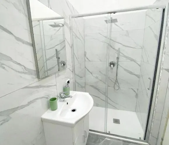 Domus Luigi Leone 2 Bed & Breakfast Napoli