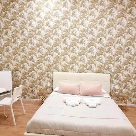 Bed and Breakfast Domus Luigi Leone 2 3*