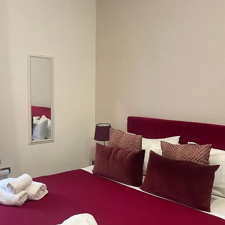 Domus Luigi Leone 2 ナポリ