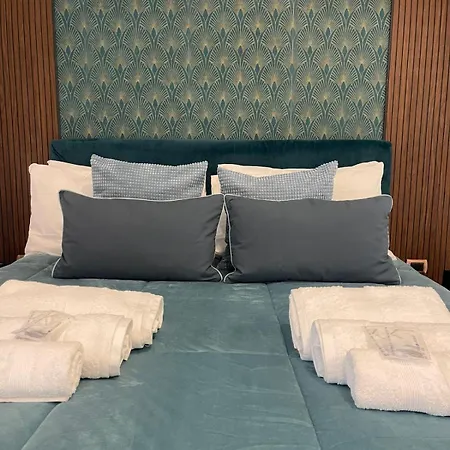 Domus Luigi Leone 2 3*