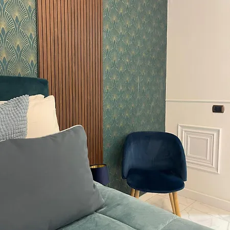 Domus Luigi Leone 2 ベッド・アンド・ブレックファスト ナポリ