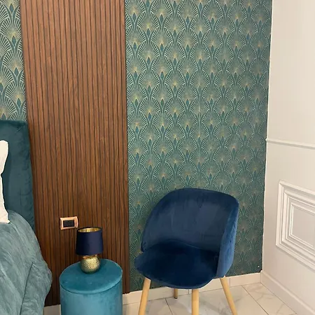 Domus Luigi Leone 2 ベッド・アンド・ブレックファスト 3*