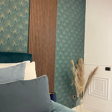 Domus Luigi Leone 2 ベッド・アンド・ブレックファスト ナポリ