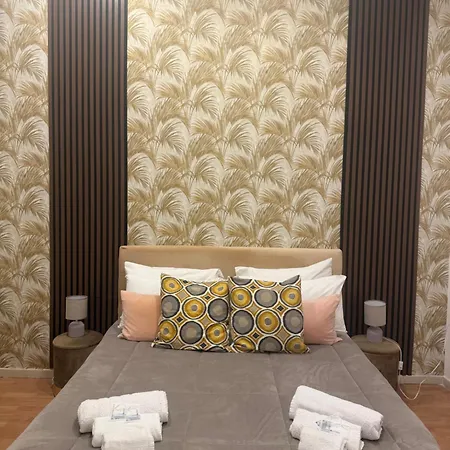 Domus Luigi Leone 2 Bed and breakfast