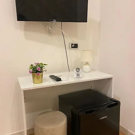 Nocleg ze śniadaniem Domus Luigi Leone 2