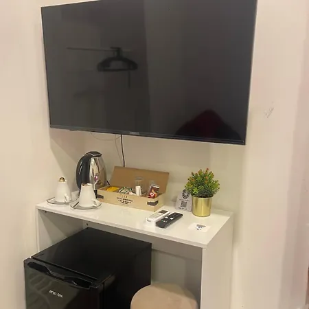 Domus Luigi Leone 2 3*